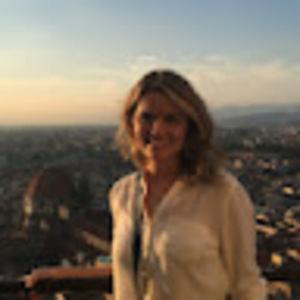 Meet your Posher, Adela